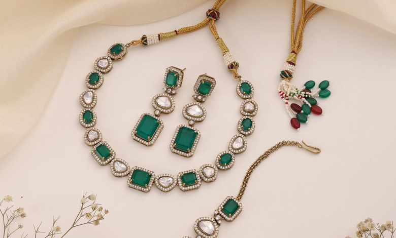 How to Pair Indian Traditional Earrings with Your Hairstyle